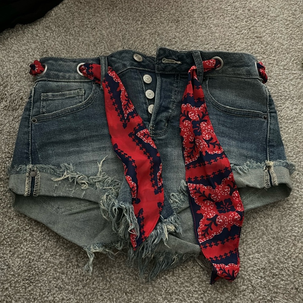 blue jean shorts with red and belt!